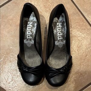 Mudd Black Knotted Wedged Heel